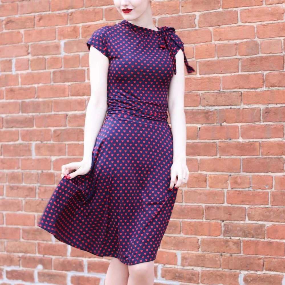Retro Heart-Print Bombshell Dress